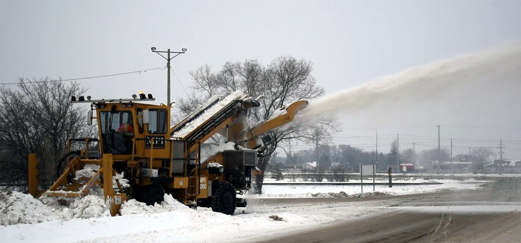 6260 Loading and blowing snow