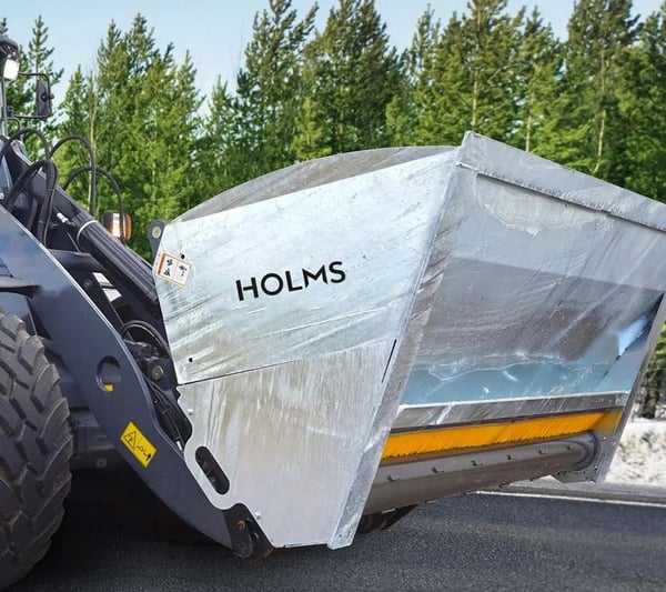 Holms spreading bucket