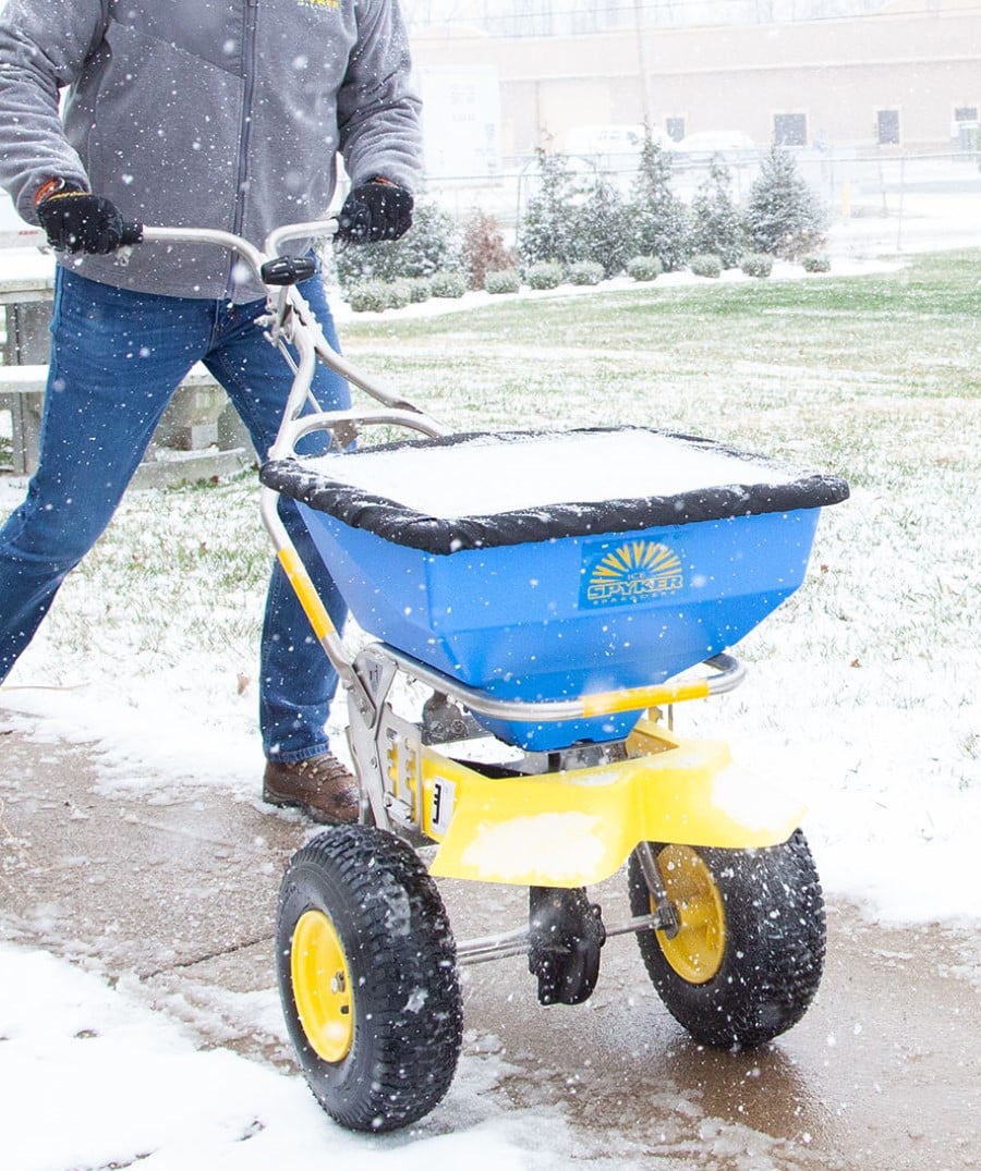 SPY50L2S_9lifestyle_1500px_2023